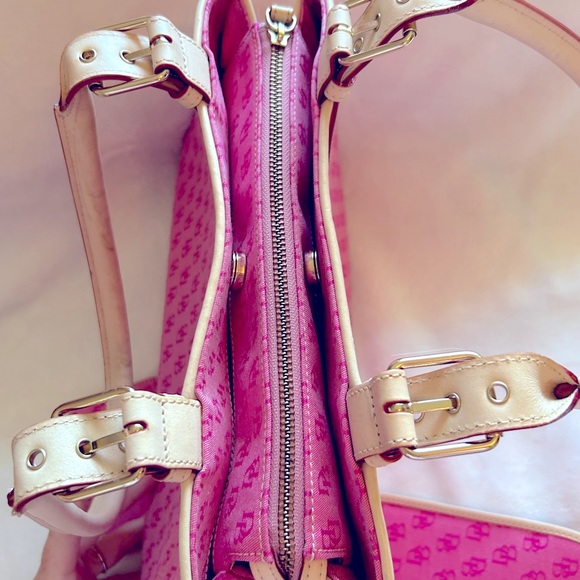 EUC Dooney & Bourke bag & accessories 4pc. set in colors fuchsia & pink π - Picture 4 of 15
